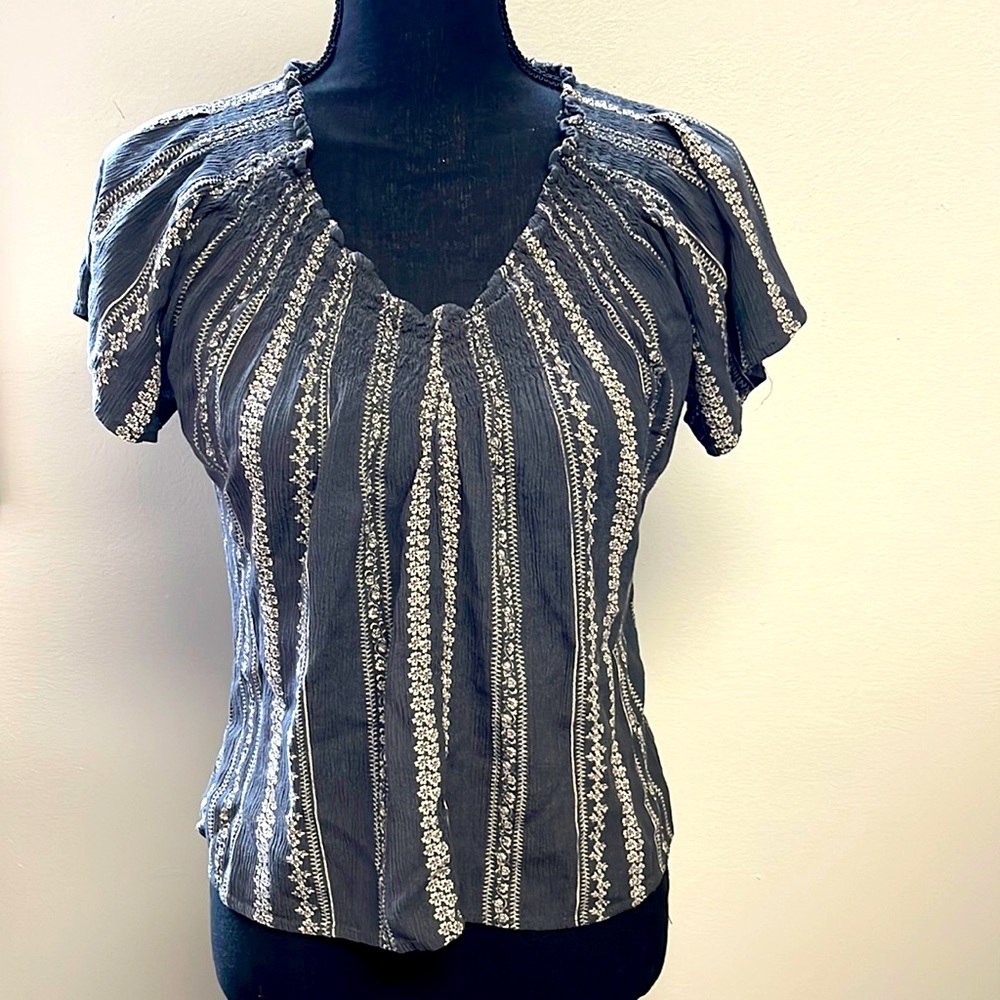 Floral Patterned Slimming Top